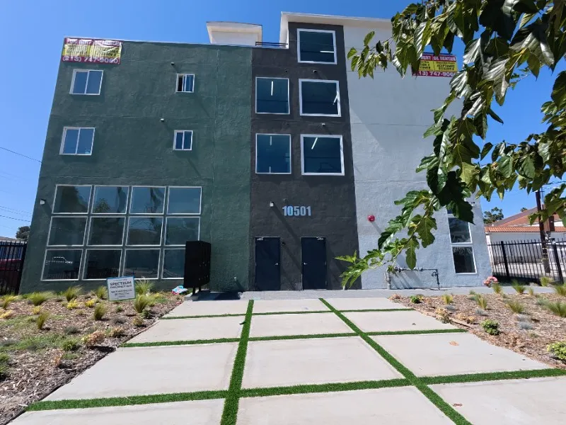 Wilmington Ave APT image