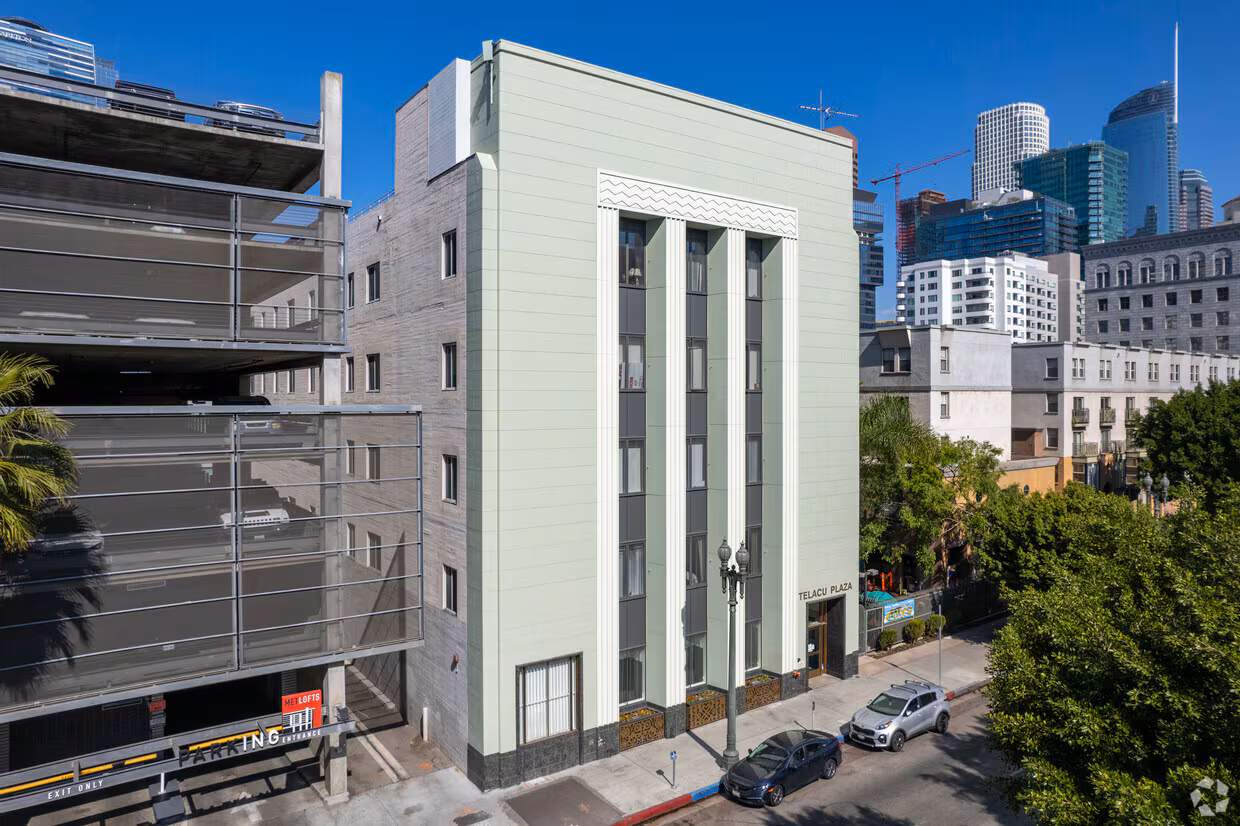 telacu-plaza-los-angeles-ca-1033-s-hope-st